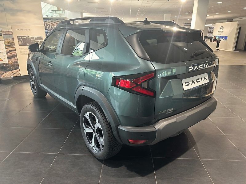 Dacia Duster (2026) journey hybrid-G 150 4x4 - Ost - fotka 4 z 14
