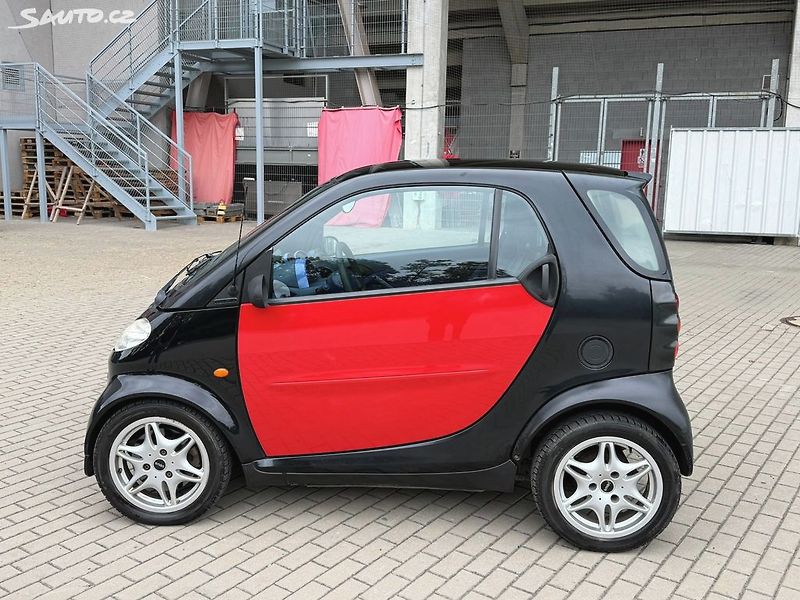 Smart Fortwo (2000) 0.6i, 40kw Automat - fotka 2 z 14