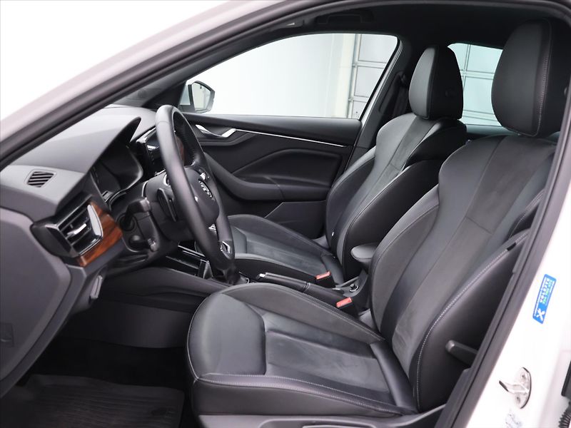 Škoda Kamiq 1,5 TSI 110kW DSG Scoutline CZ - fotka 12 z 38