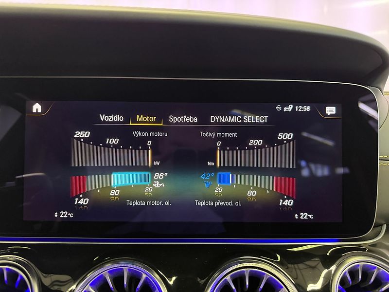 Mercedes-Benz AMG GT 4MATIC PREMIUM PLUS, MASÁŽE, A - fotka 19 z 33