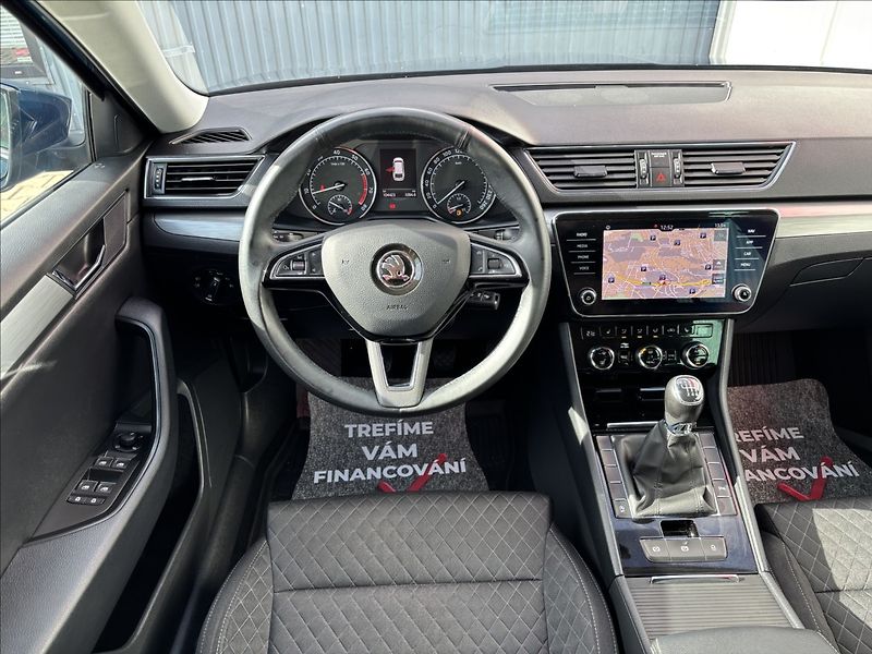 Škoda Superb III Combi 1.4 TSi Style - fotka 11 z 17