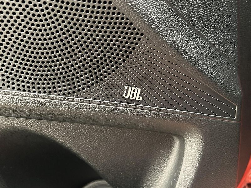 Kia ProCeed 1.5 T-GDi  GT LINE PLUS - fotka 27 z 29