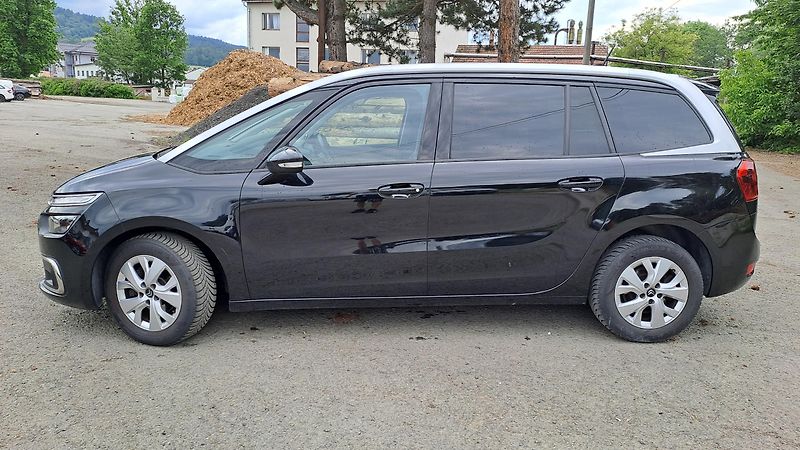 Citroën Grand C4 SpaceTourer 1.5 BlueHDi 130 S&S 7 míst - fotka 4 z 24