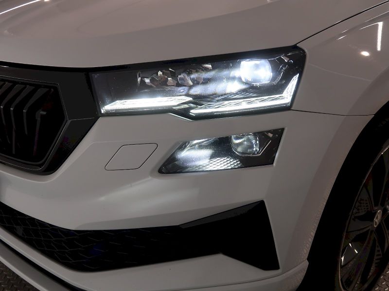 Škoda Karoq (2024) SPORTLINE 1.5TSI 110KW DSG - fotka 30 z 35