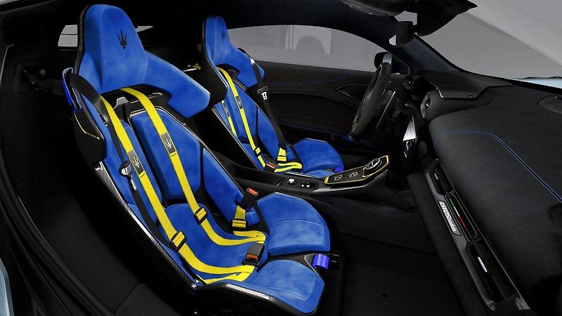 Maserati MC20 (2025) GT2 Stradale 640HP  - fotka 5 z 8