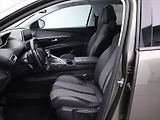 Peugeot 5008 1,2 PT 96kW Allure PANO 7-míst - náhled 11