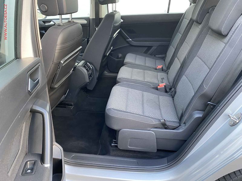 Volkswagen Touran (2022) 2.0 TDi, Comfortline, DSG - fotka 10 z 17
