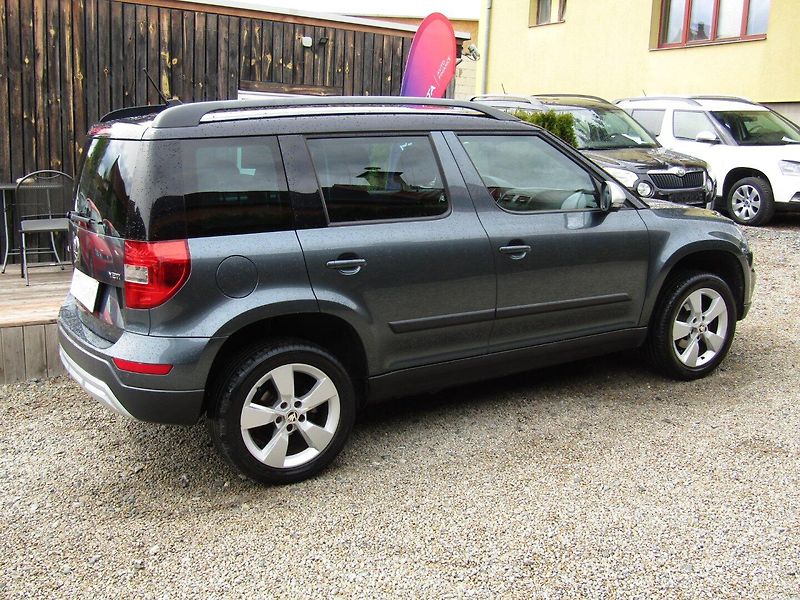 Škoda Yeti (2014) 1.2 TSI NAVI CAR-PASS - fotka 10 z 37