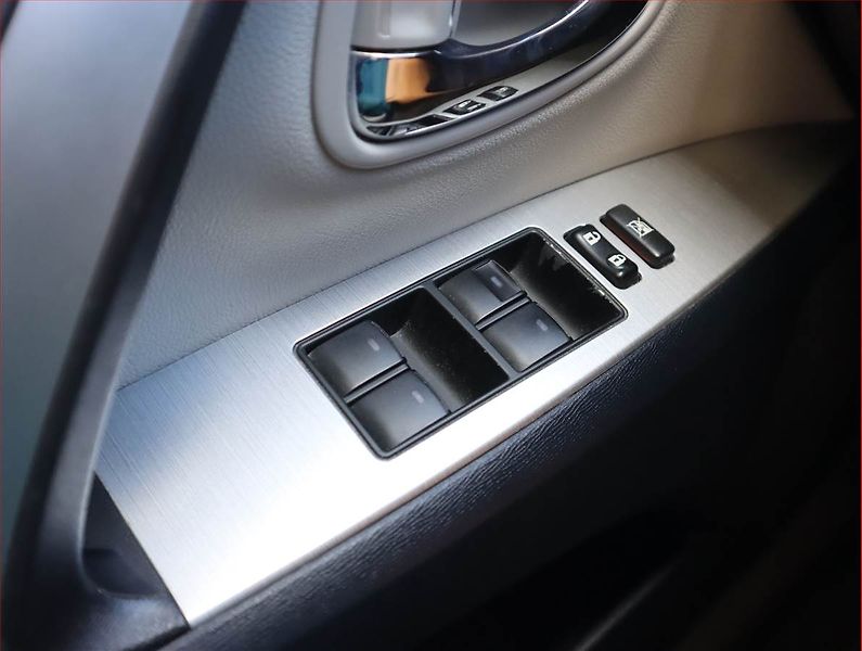 Toyota Avensis (2012) 2.2 D-4D, Automat, Xenony - fotka 19 z 21