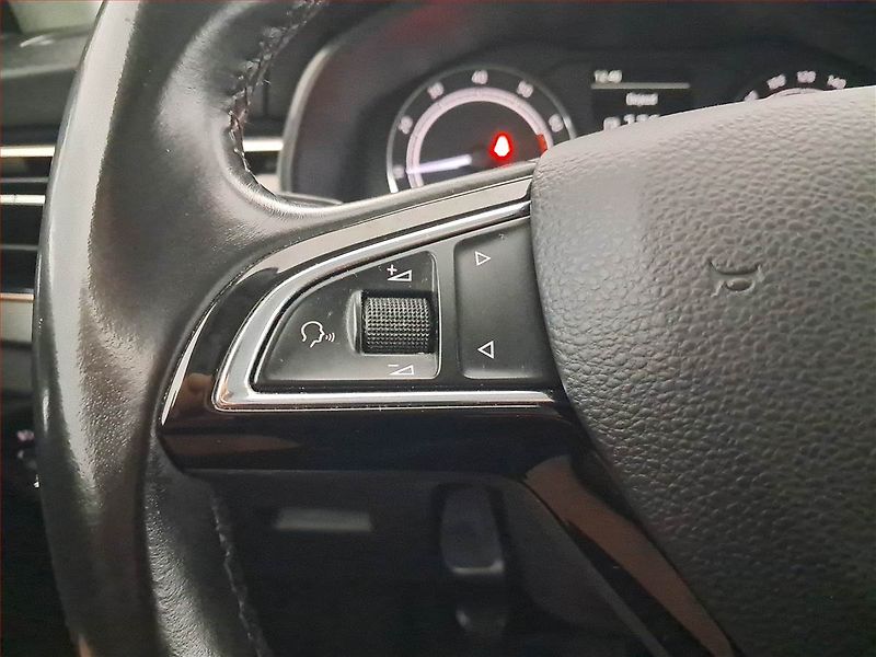 Škoda Scala (2019) Style 1.0 TSI, Kůže, Tempomat - fotka 17 z 19