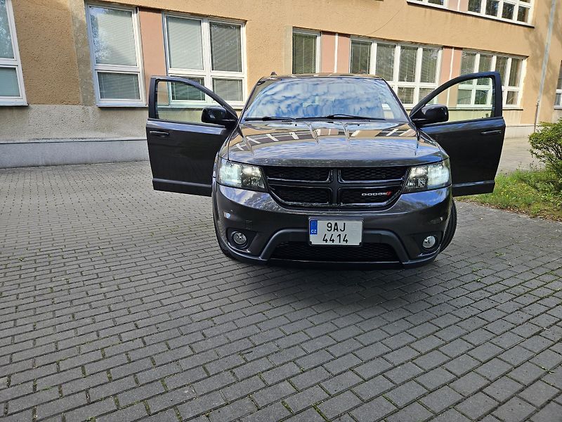 Dodge Journey (2017) GT 3,6 V6 AWD LPG 7 míst - fotka 23 z 24