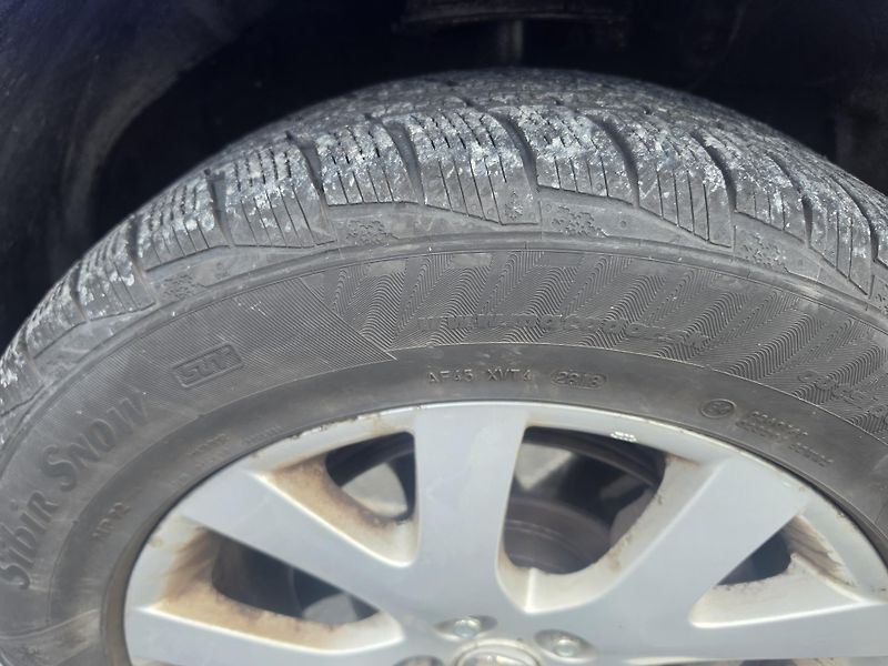 Mazda CX-7 2.3i 191kw Bose Xenon  - fotka 6 z 29