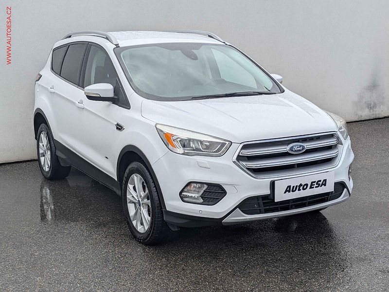 Ford Kuga (2016) 2.0 TDCI 4x4, Navi, bixen - fotografie inzerátu