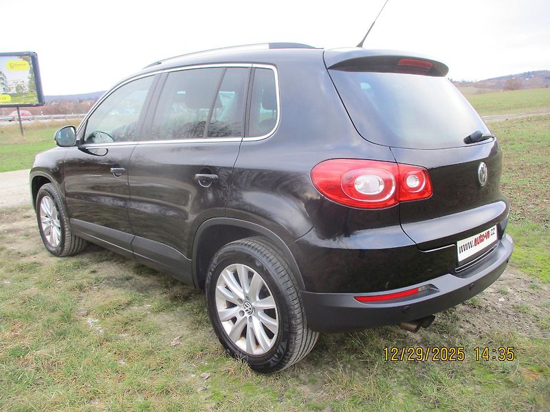 Volkswagen Tiguan 1.4TSi 4x4 VÝHŘEV NEZ.TOPENÍ - fotka 9 z 42