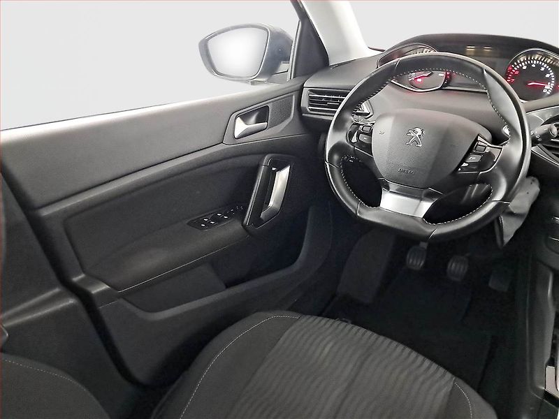 Peugeot 308 (2017) 1.2 PureTech, Serv.kniha - fotka 7 z 19