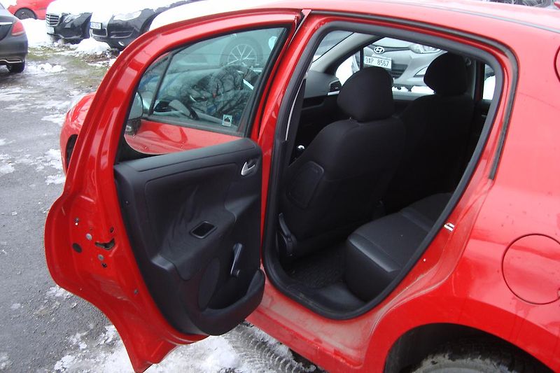 Peugeot 207 (2010) 1.4i, Zakoup.v ČR, Naj.70 Tis. - fotka 27 z 52