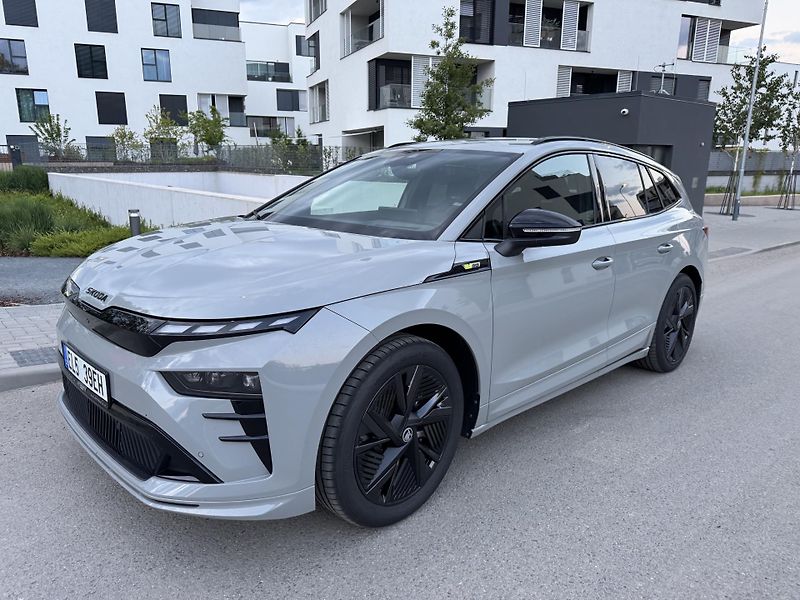 Škoda Enyaq (2025) RS 4x4 82 ČR ZÁRUKA 1 MAJITEL - fotka 37 z 46
