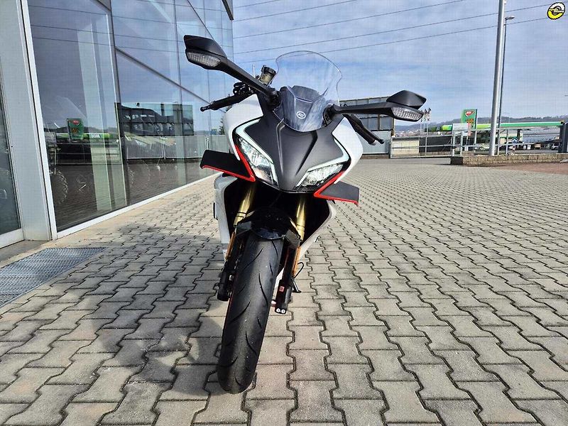 CFMOTO 450 SR (2026) - fotka 9 z 16