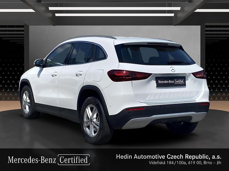 Mercedes-Benz GLA GLA 220 4M Advanced - fotka 3 z 28