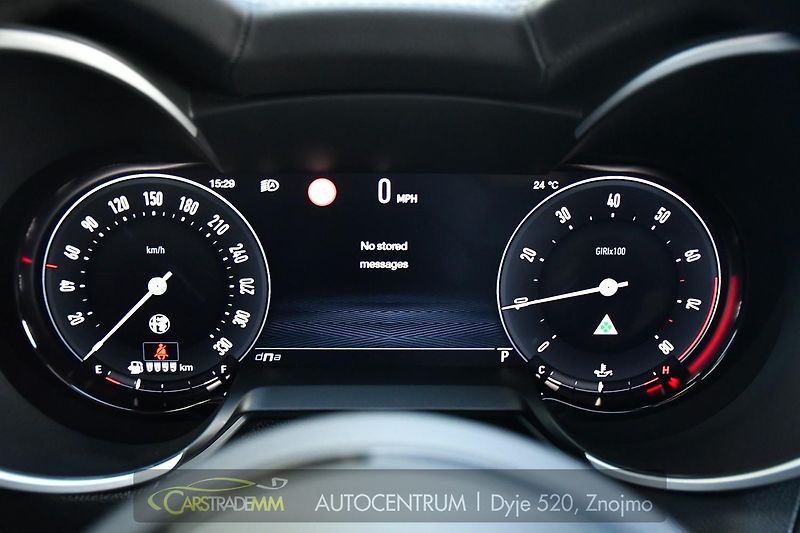 Alfa Romeo Stelvio 2.9V6 Bi-T.382 kW QUADRIFOGLIO - fotka 30 z 61