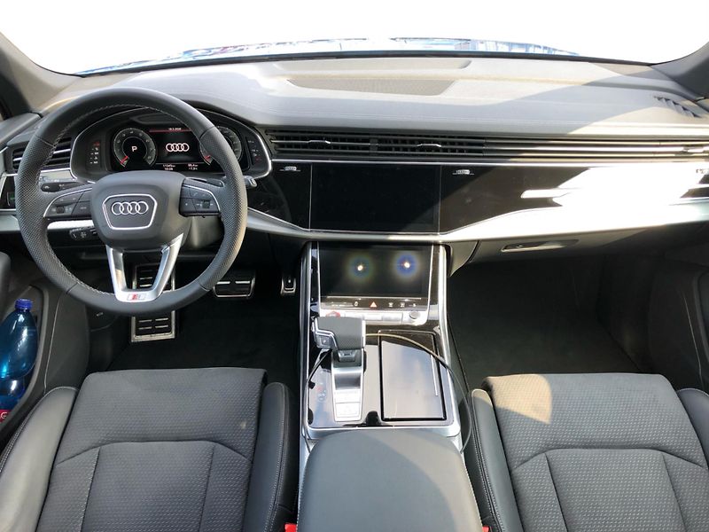 Audi SQ7 4.0 TFSI - fotka 5 z 30