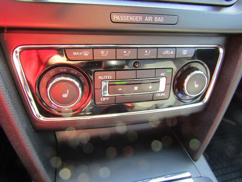 Škoda Superb (2009) 2.0TDi, ČR, Xenon, AC - fotka 20 z 23