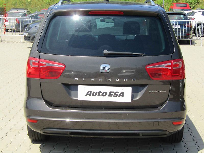 Seat Alhambra (2014) 2.0TDi, Navigace - fotka 5 z 22