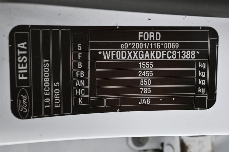 Ford Fiesta 1,0 EcoBoost 74kW Titanium Ser - fotka 12 z 28