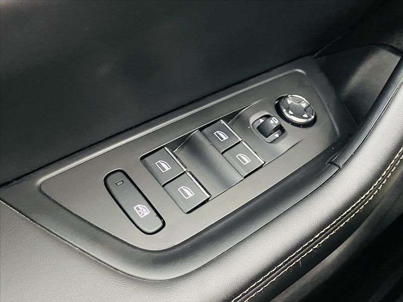 Peugeot 508 2,0 HDi 120kW GT Line - fotka 12 z 24