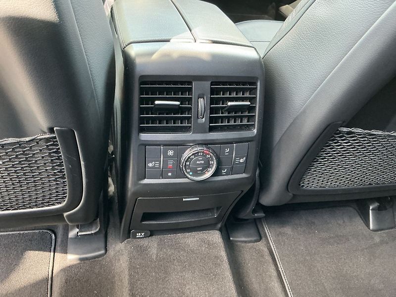 Mercedes-Benz GLS 350 d AMG 4MATIC - fotka 26 z 29