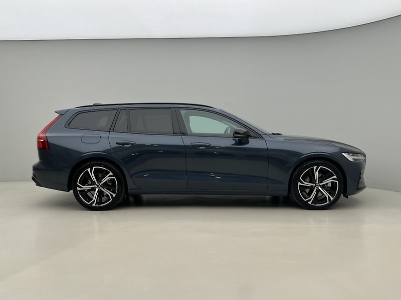 Volvo V60 B4 DARK PLUS AUT - fotka 10 z 45