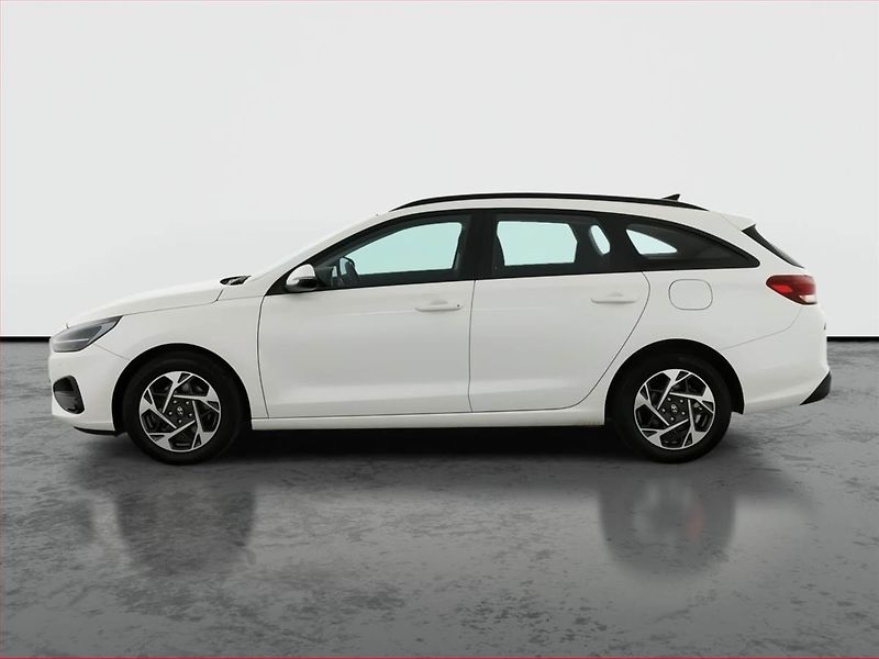 Hyundai i30 (2024) Smart 1.0 T-GDI, ČR,1.maj - fotka 3 z 21
