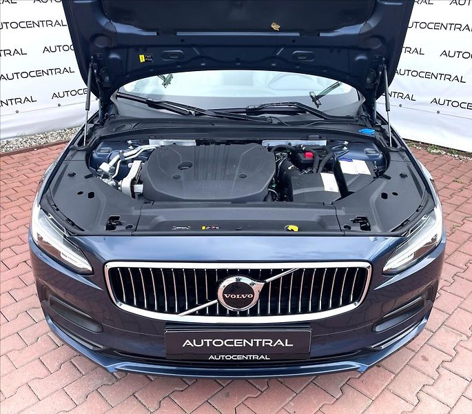 Volvo V90 2,0 i,145kW,MHEV core,STK 7/28 - fotka 9 z 28