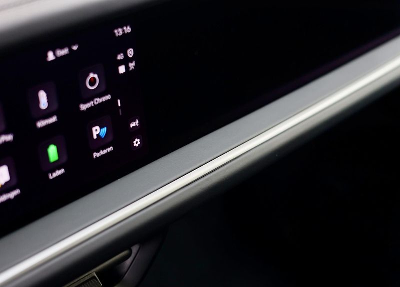 Porsche Cayenne (2025) Coupe E-Hybrid 360KW Techart - fotka 40 z 46