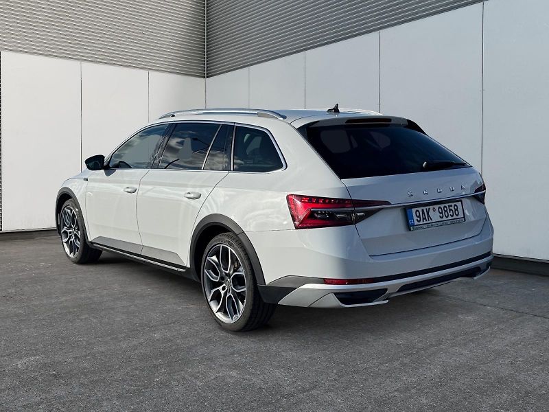 Škoda Superb (2022) SCOUT 2.0TDI 147kW 4x4 DSG TAŽ - fotka 4 z 11