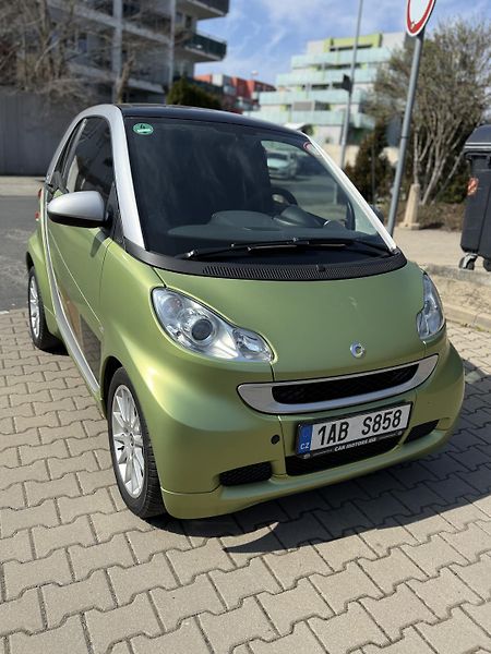 Smart Fortwo (2012) Passion, MHD, Navi, Klima,  - fotka 2 z 8