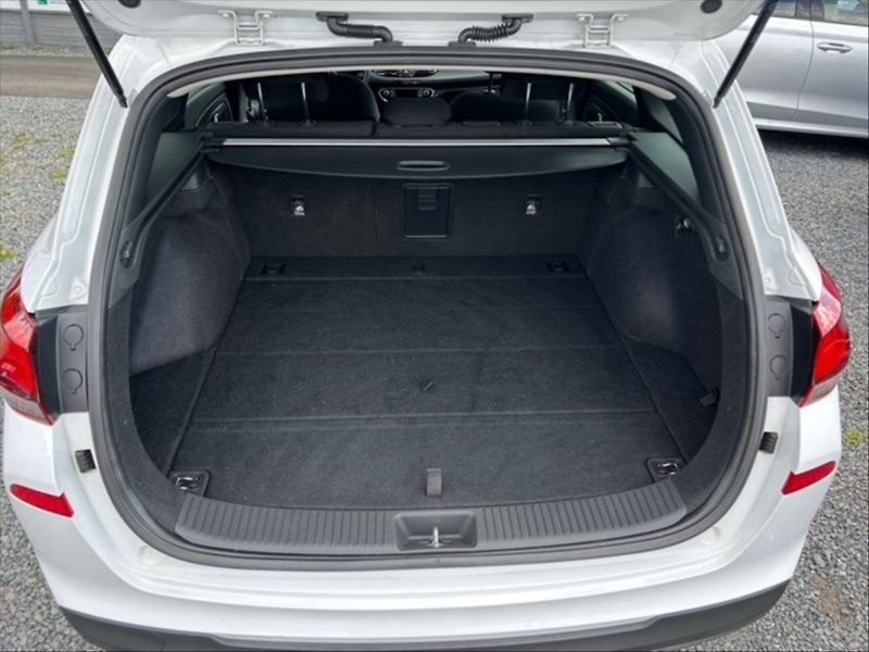 Hyundai i30 1,5 T-GDI Smart - fotka 6 z 11
