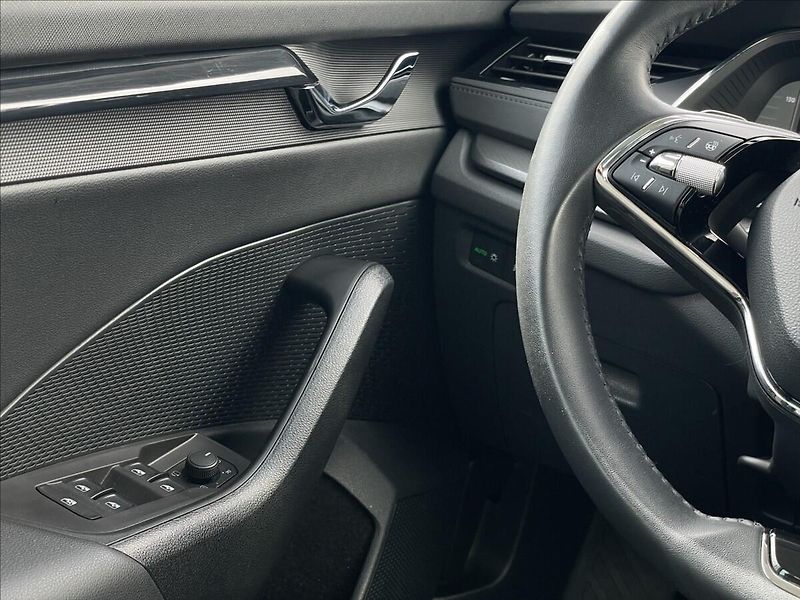 Škoda Octavia 2,0 TDI DSG Ambition Plus KESS - fotka 14 z 24