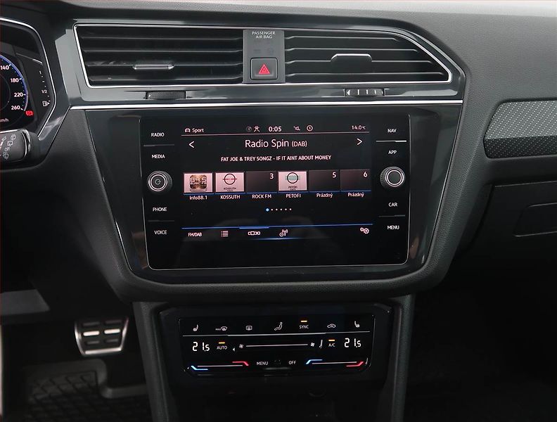 Volkswagen Tiguan (2022) R-Line 2.0 TDI - fotka 12 z 22