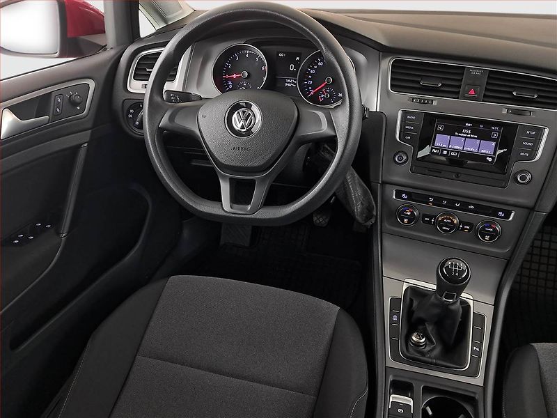 Volkswagen Golf (2015) 1.2 TSI, Serv.kniha - fotka 7 z 14