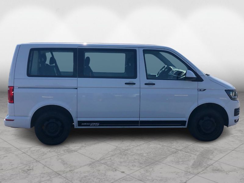 Volkswagen Transporter 2,0 TDI DSG 8 míst - fotka 8 z 26