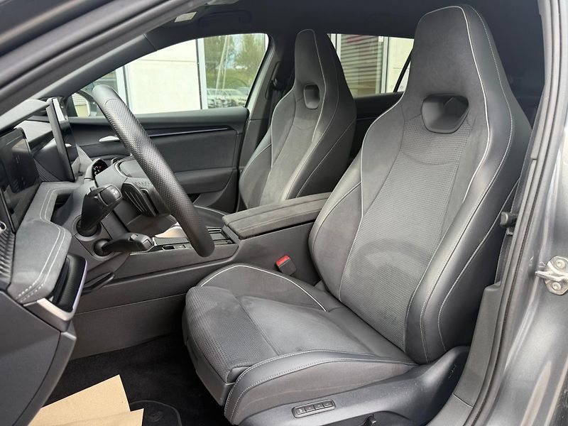 Škoda Superb Sportline 2.0 TDI 110kw DSG Co - fotka 8 z 25