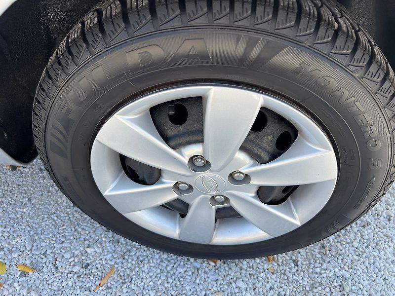 Kia Rio 1.4 16V - fotka 16 z 16