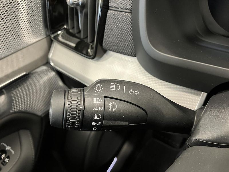 Volvo XC90 T8 eAWD Ultra BE - REZERVACE - fotka 24 z 43