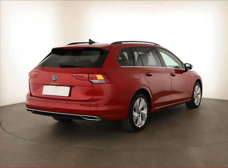 Volkswagen Golf (2021) Style 2.0 TDI - fotka 5 z 17