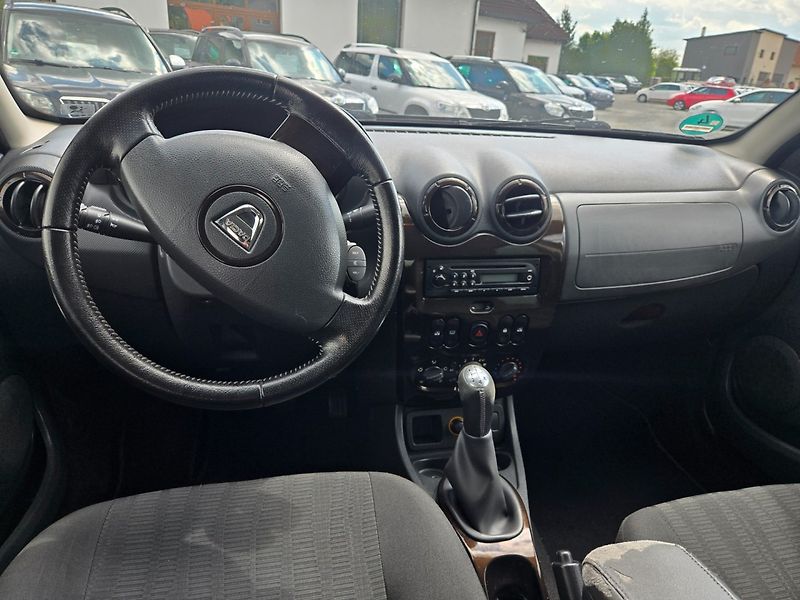 Dacia Duster (2011) 1.6 i 16V - fotka 13 z 19
