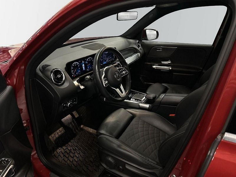 Mercedes-Benz GLB 200 Parkovací asistent - fotka 7 z 15