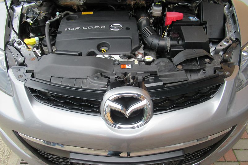 Mazda CX-7 2.2 CD 4WD AUT. KLIMA TAŽNÉ - fotka 20 z 21
