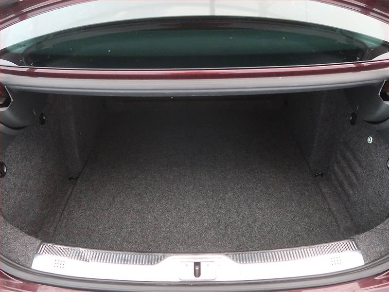 Škoda Superb (2010) Elegance 2.0 TDI, Automat - fotka 14 z 15