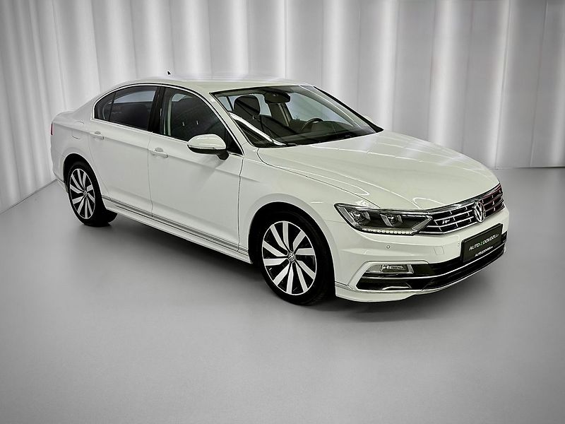 Volkswagen Passat 2.0TSI 200KW DSG 4MOTION R-LIN - fotka 3 z 28